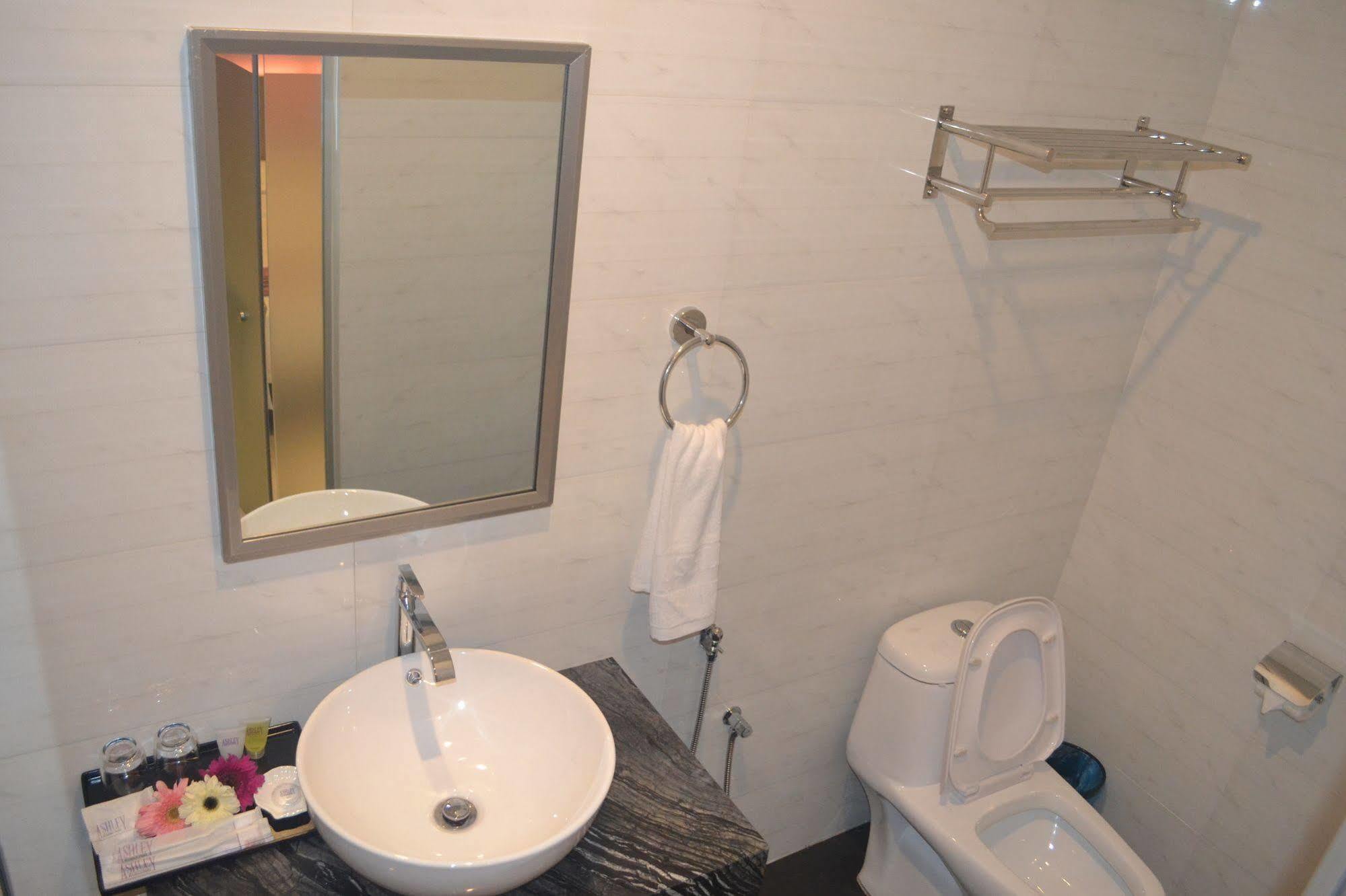Ashley Boutique Hotel Kota Damansara Exterior photo